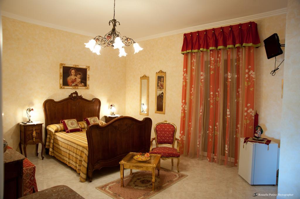 La Baronessa Villa Tiggiano Room photo